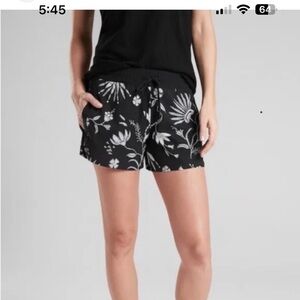 Athleta Baja Printed Shorts Size 2
